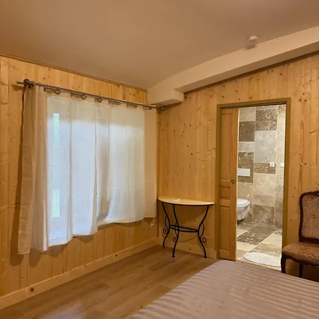 Chateau Eck 住宿加早餐酒店