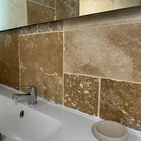 Chateau Eck 住宿加早餐酒店 3*