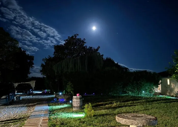 Chateau Eck Bed & Breakfast Cadaujac