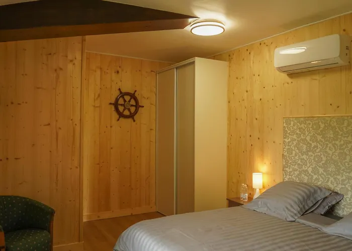 Bed & Breakfast Chateau Eck Cadaujac