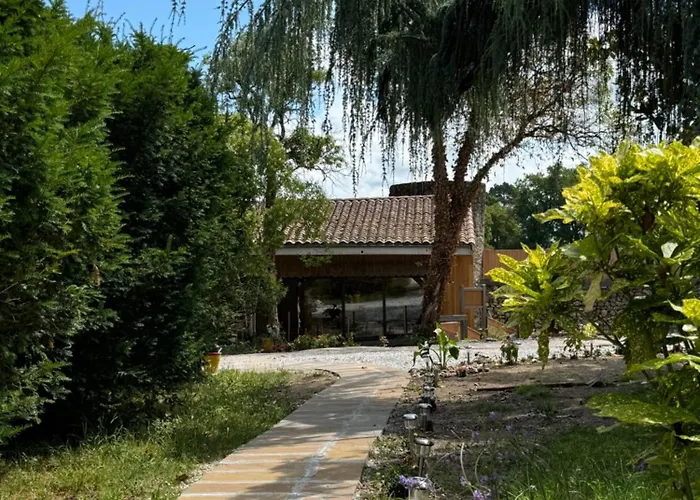 Bed & Breakfast Chateau Eck Cadaujac