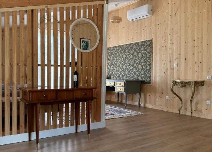 Bed & Breakfast Chateau Eck 3*